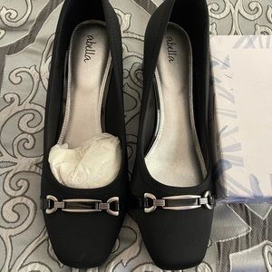 Black platform wedge style with buckle in 10W-NEW